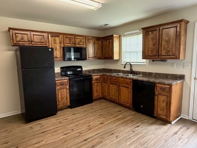 Foto del edificio - 1293 Pond St SE