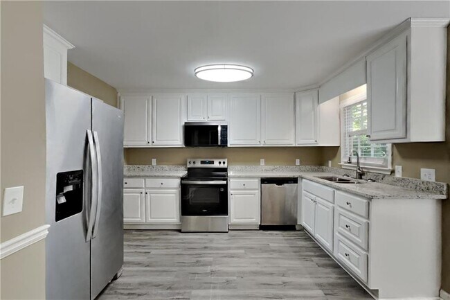 Foto del edificio - 2105 Cornerstone Ln S W