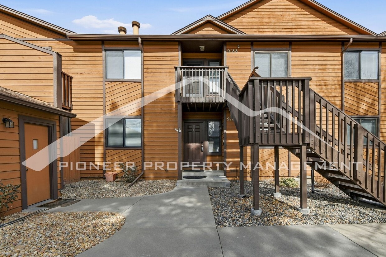 Gorgeous Condo with Washer/Dryer and Central AC - Gorgeous Condo with Washer/Dryer and Central AC