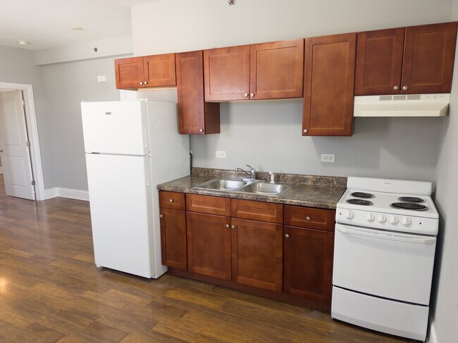 Building Photo - 123 N Hickory St