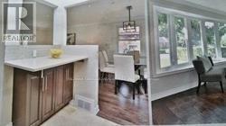 Photo du bâtiment - 25 Elgar Ave