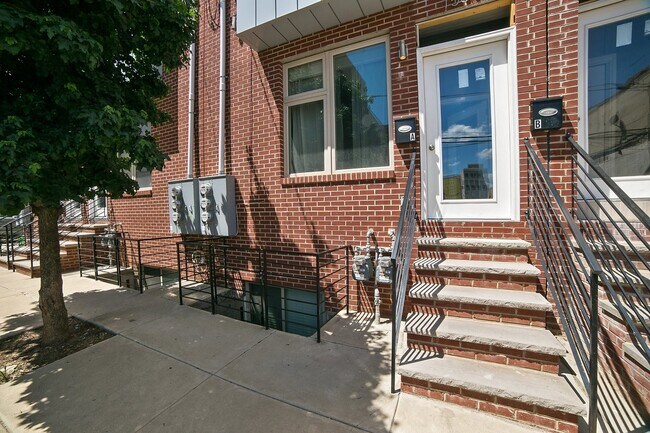 Photo - 1535 Ogden St Apartment