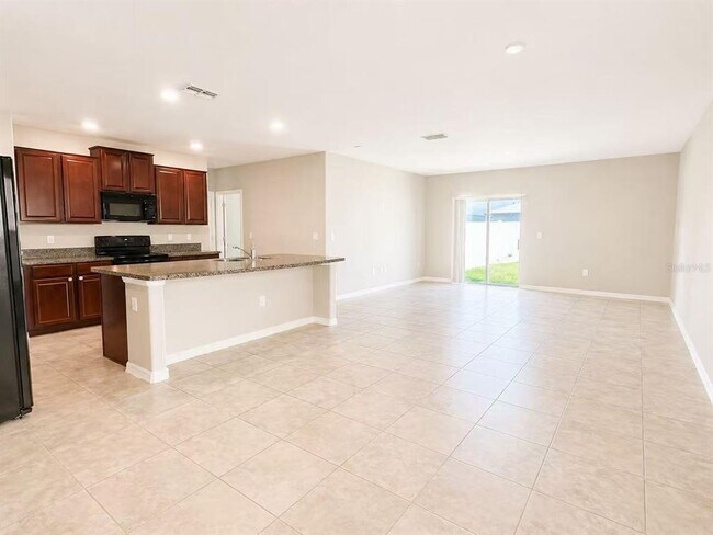 Foto del edificio - 7406 Rosy Periwinkle Ct