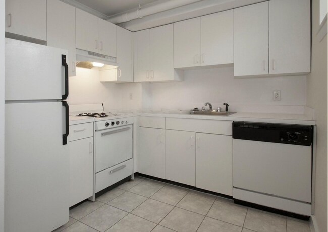 Building Photo - 27 Chauncy St