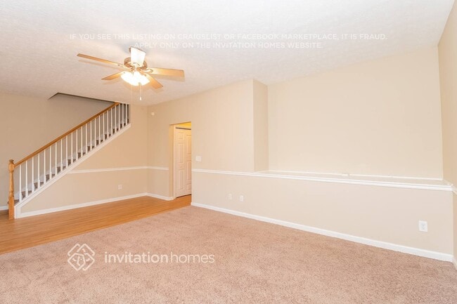 Building Photo - 23 Roxbury Ln