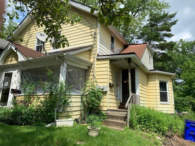 Building Photo - 451 S Prospect St
