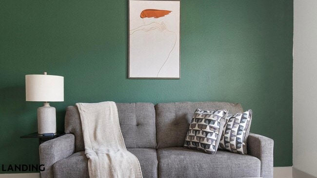 Building Photo - 725 Flagler Xing Dr