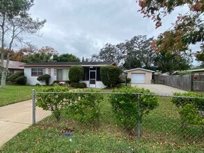 Building Photo - 1584 Valencia Ave