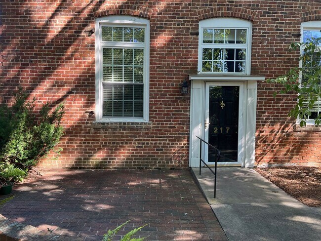 Photo - Downtown living House