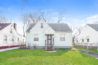 Building Photo - 3989 E 177th St