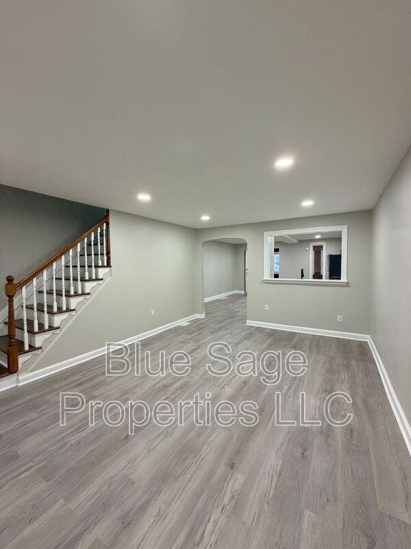 Photo - 402 Rively Ave Townhome