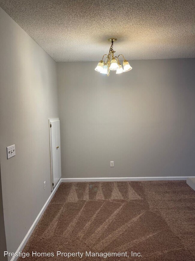 Building Photo - 2 br, 2.5 bath House - 103 West Briar Drive