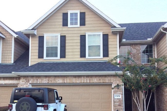Building Photo - 13031 Iris Garden Ln