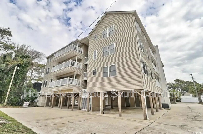 Building Photo - 407 28th Ave S