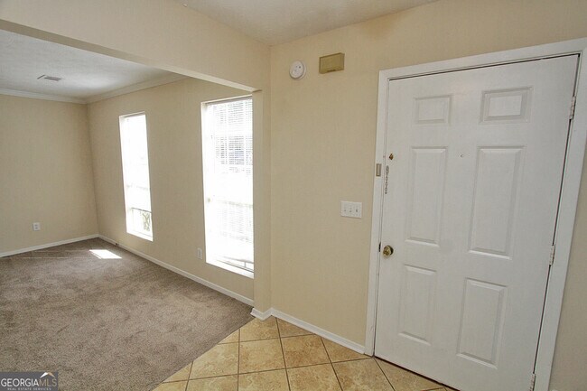 Building Photo - 210 Arborfield Way