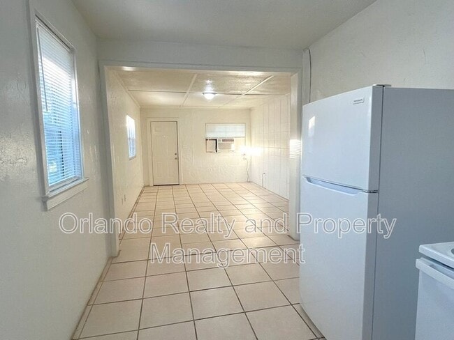 Building Photo - 1337 Winnifred St