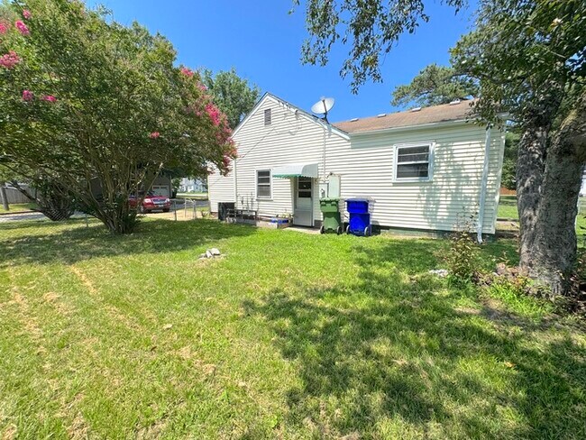 Building Photo - 3401 Pamlico Cir