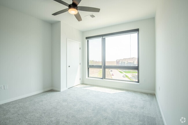 1BR, 1BA -795SF - Two Points Crossing