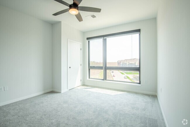 1HAB, 1BA -795SF - Two Points Crossing