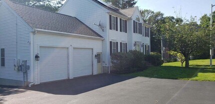 Building Photo - 27 Tayla Dr