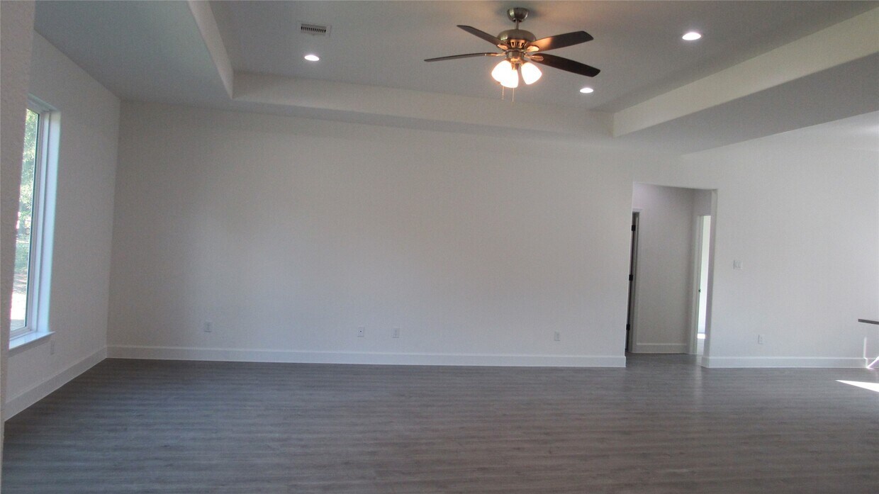 Foto del edificio - 470 Candlelight Ln