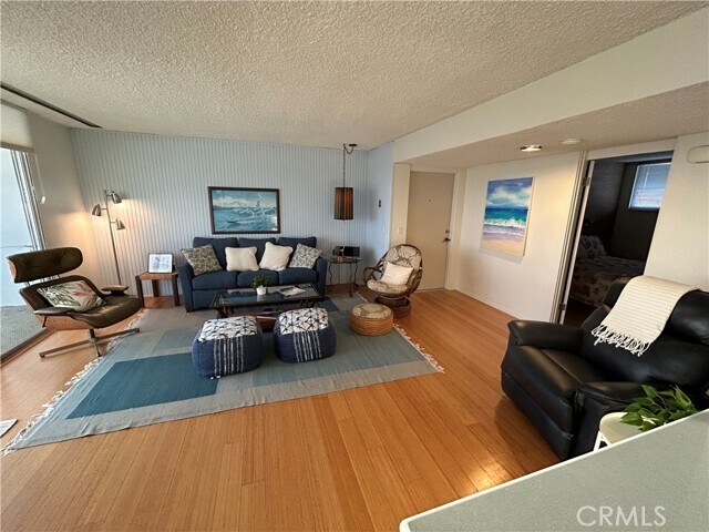 Foto del edificio - 420 Monterey Ln