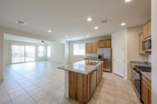 Foto del edificio - 31949 N 134th Dr