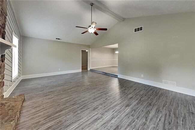 Foto del edificio - 4741 Nutmeg Way SW