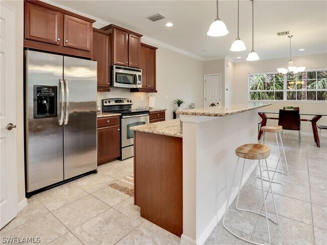 Building Photo - 23430 Alamanda Dr