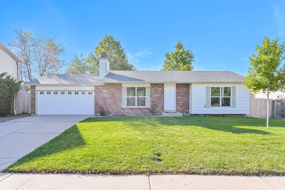 Primary Photo - 4320 S Biscay Way