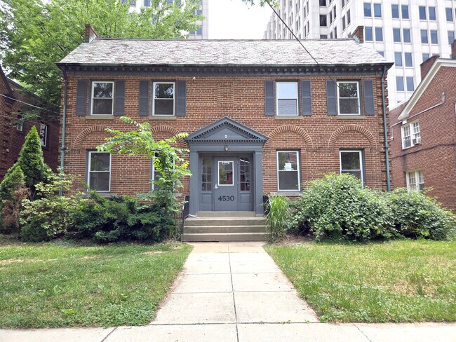Foto del edificio - 4530 Avondale St