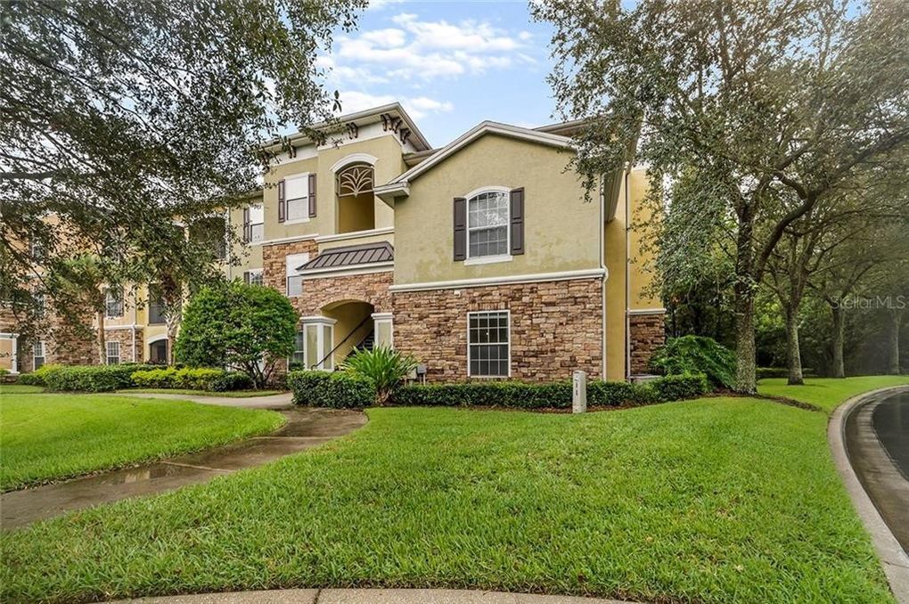 Foto principal - 2402 Courtney Meadows Ct