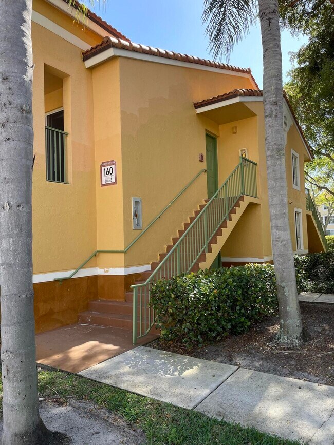 Foto del edificio - 160 Yacht Club Way