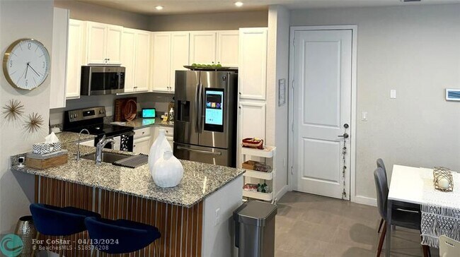 Foto del edificio - 10957 SW 232nd Terrace