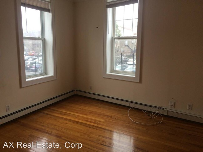 Building Photo - 465 Bedford Rd