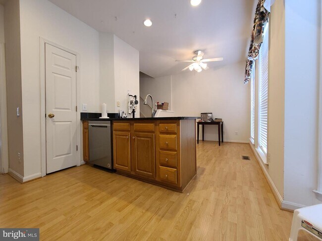 Foto del edificio - 7705 Wiley Creek Way