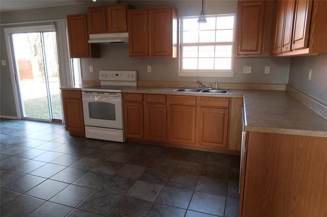 Foto del edificio - 406 N Denny St