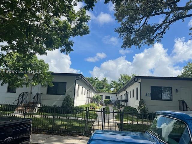 Primary Photo - 2121 SW 14th Terrace
