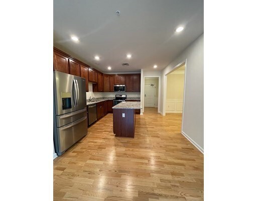 Primary Photo - 90 Trotter Rd