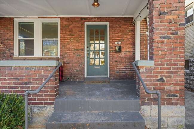 Foto del edificio - 1424 Macon Ave