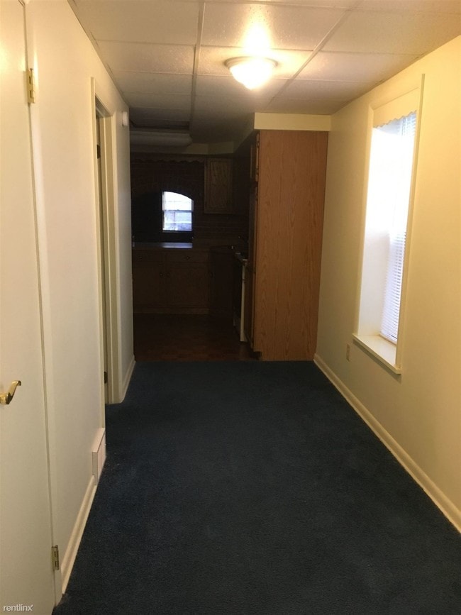 Building Photo - 1 br, 1 bath Apartment - 155 E 10th St