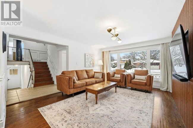 Building Photo - 160 Caines Ave