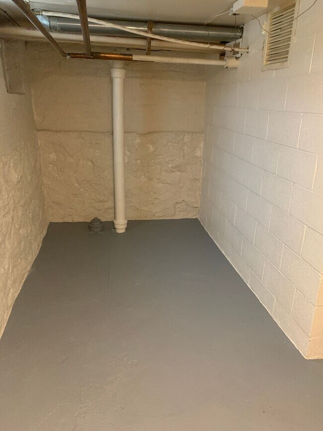 Foto del edificio - 1 Bed/1Bath East End- York City SD