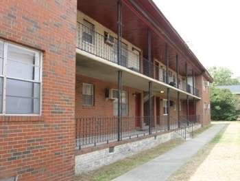 - Campus Run Apartments