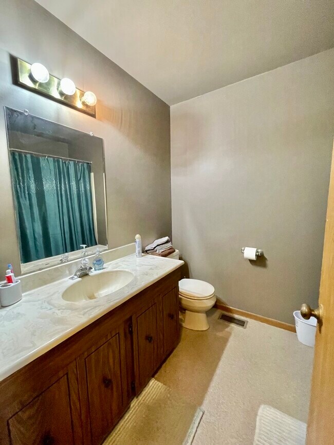 Foto del edificio - 76 W Washington St