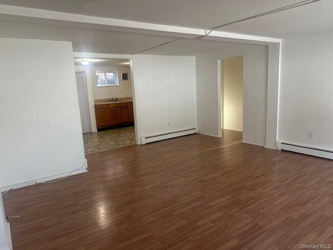 Building Photo - 300 Ketchamtown Rd