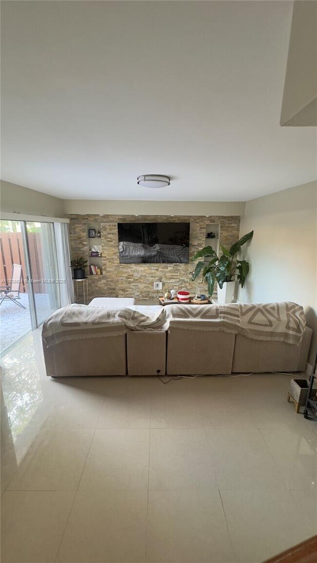 Foto del edificio - 9100 SW 22nd Ct