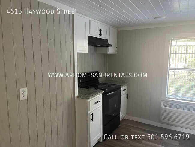 Foto del edificio - 4515 Haywood St