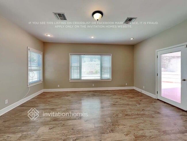 Foto del edificio - 22842 White Pine Pl