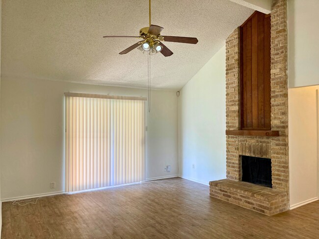 Foto del edificio - Move-In Special. ½ off the first full month's rent with a 12-month lease